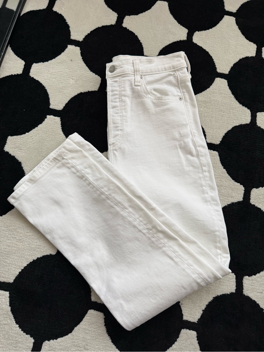 Women’s White High-Rise Straight Jeans